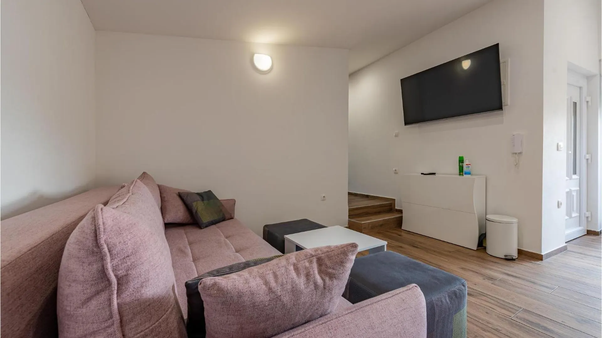 1 Bedroom Beautiful Apartment In Zadar