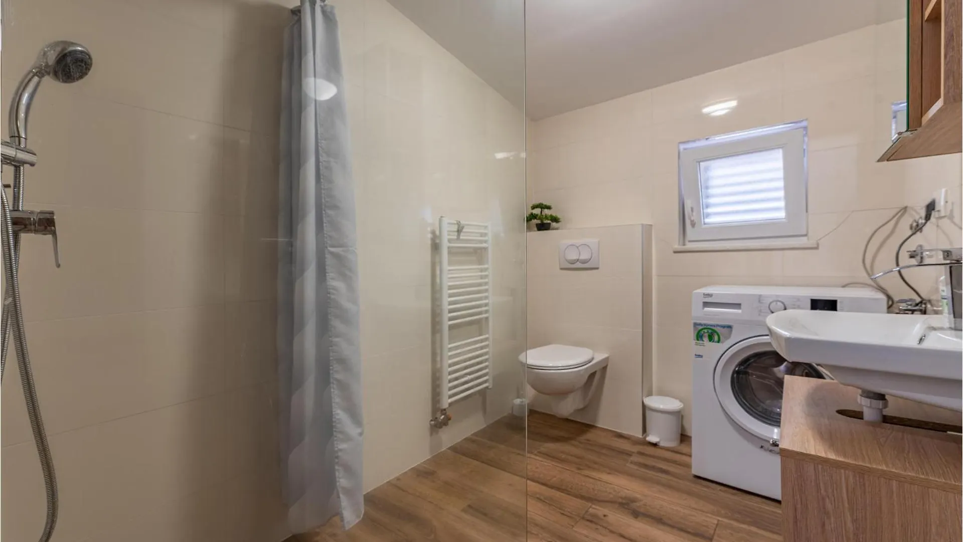 1 Bedroom Beautiful Apartment In Zadar